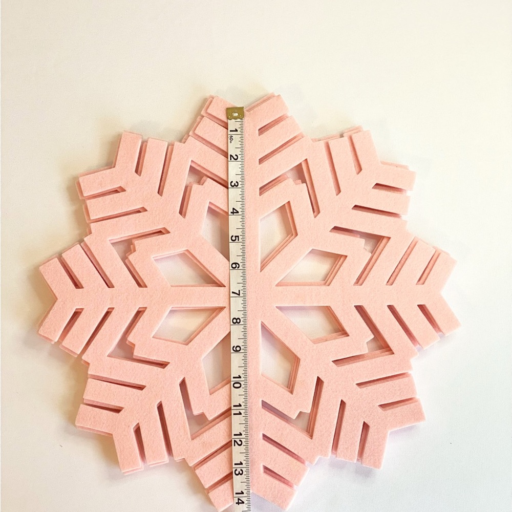 Wondershop Pink Felt SET OF 4 Snowflake Placemats 14” Holiday Table Decor - Picture 3 of 5